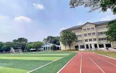 F17 football training at Dunman Secondary School in Singapore